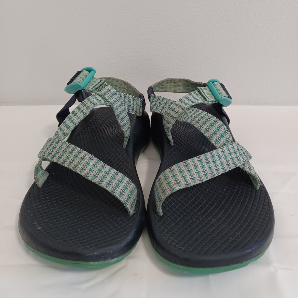Chaco sandals green turquoise size 6w